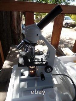 Amscope M Series Biological Microscope with 4 objective lenses