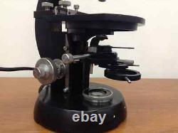Microscope Composé Carl Zeiss Avec Quatre Lentilles Objectives