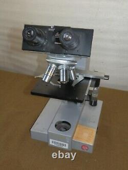 Microscope Leitz Wentzler SM-LUX avec quatre objectifs