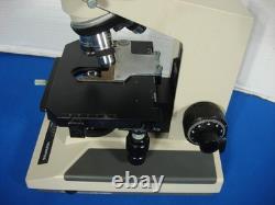 Microscope Olympus BH-2 avec 3 objectifs et instruments de diagnostic 0,7X