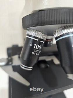 Microscope professionnel Nikon YS2-T avec 4 objectifs