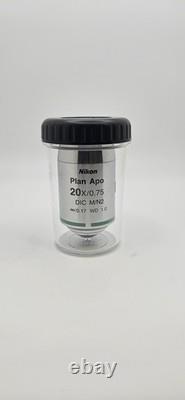 Objectif de microscope Nikon Plan Apo 20X/0,75 DIC M